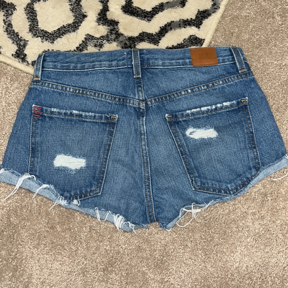 BDG Shorts - Picture 2 of 3